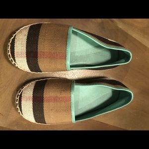 Girl’s Burberry espadrilles